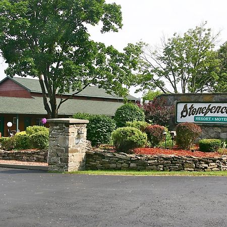 Stone Fence Resort Ogdensburg Εξωτερικό φωτογραφία