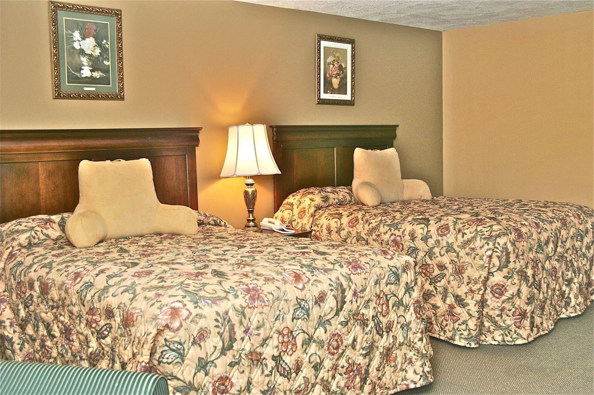 Stone Fence Resort Ogdensburg Εξωτερικό φωτογραφία